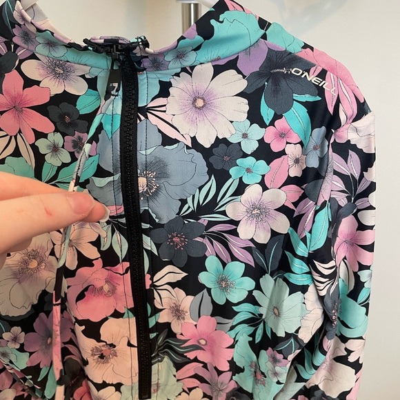 O’Neill Floral Long Sleeve Swimsuit - Picture 3 of 4